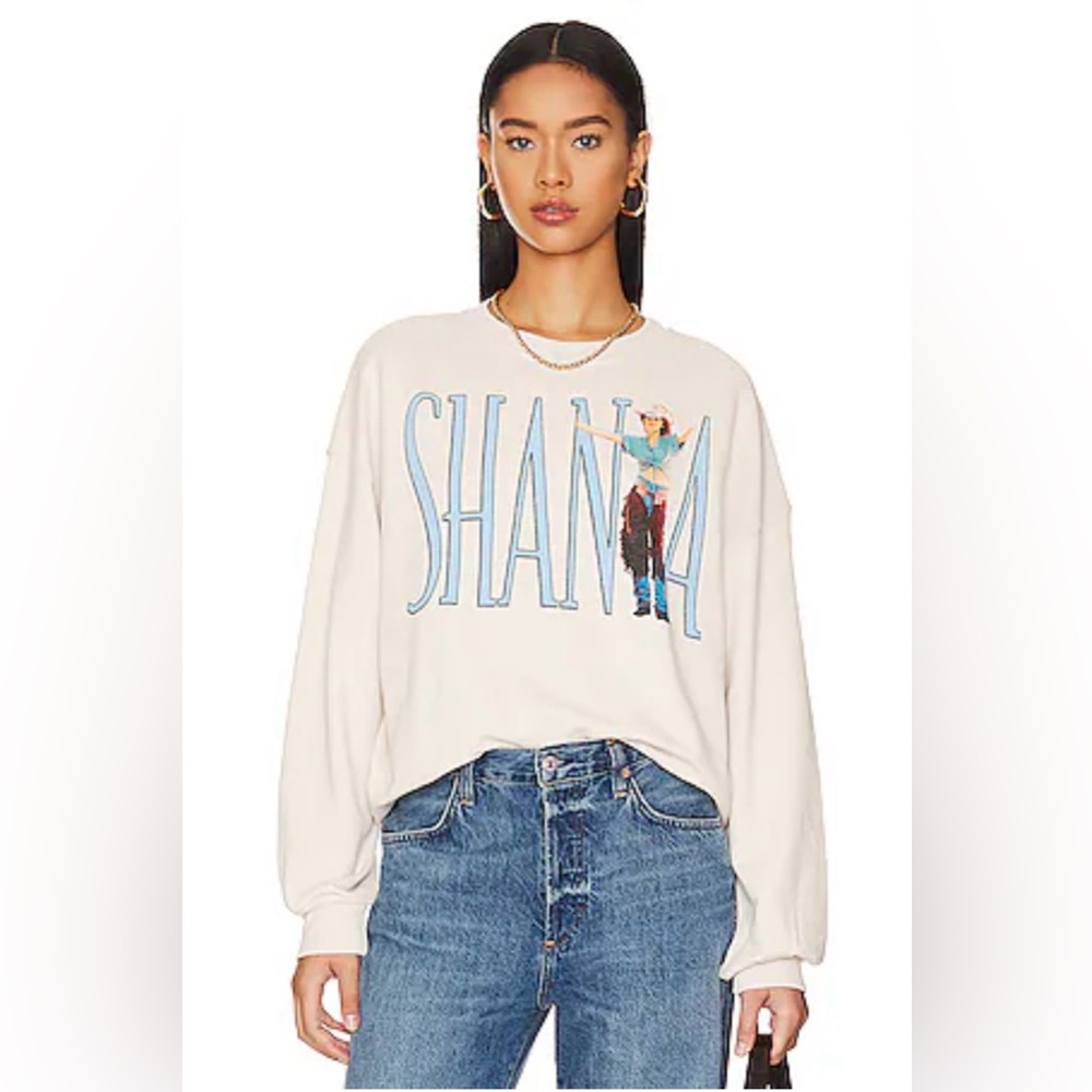 FINAL DISCOUNT DAYDREAMER: Shania Twain Boots Been Under Oversized Crew- SmaLL